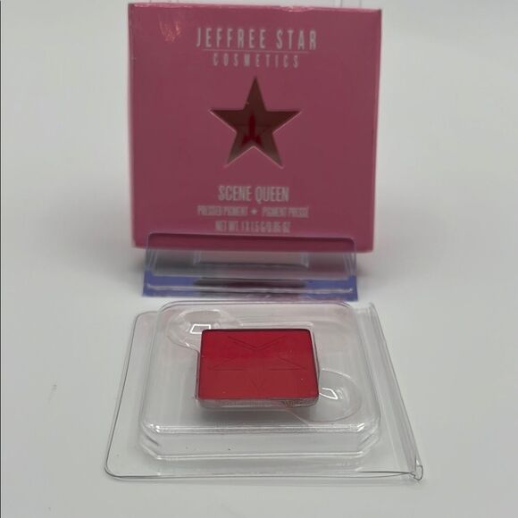 JEFFREE STAR COSMETICS - PRESSED PIGMENT SINGLE - SCENE QUEEN - Picture 2 of 5